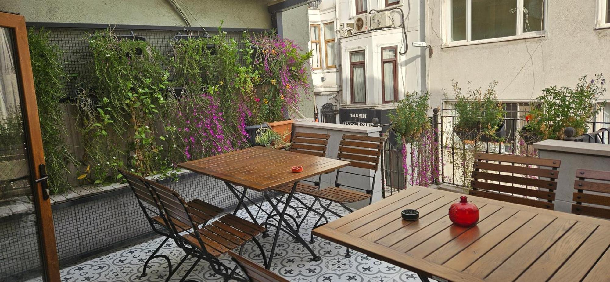 Taksim Suite Стамбул Экстерьер фото
